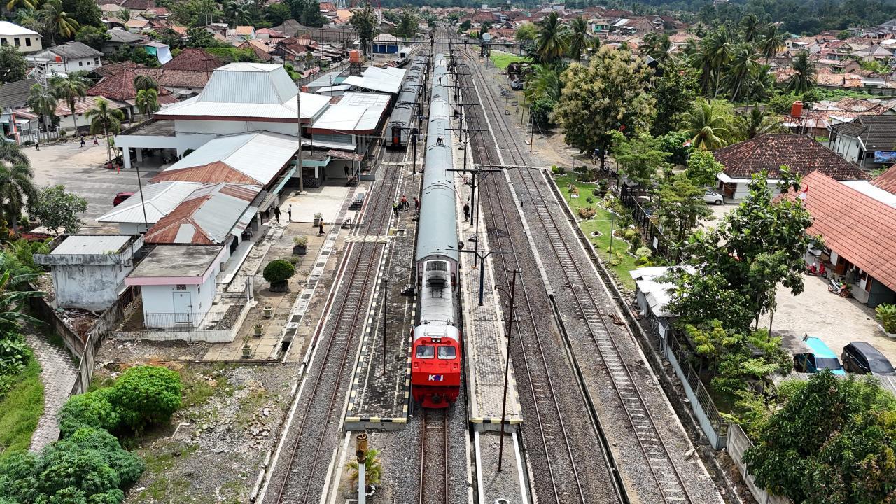 Insiden di Blambangan Umpu, KAI Divre IV Kembali Tegaskan Larangan Aktivitas di Jalur Kereta Api